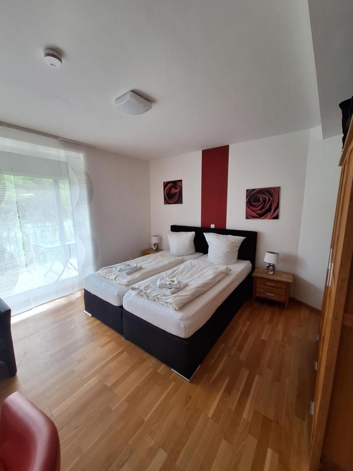Ferienhaus Moselherz Merl Экстерьер фото